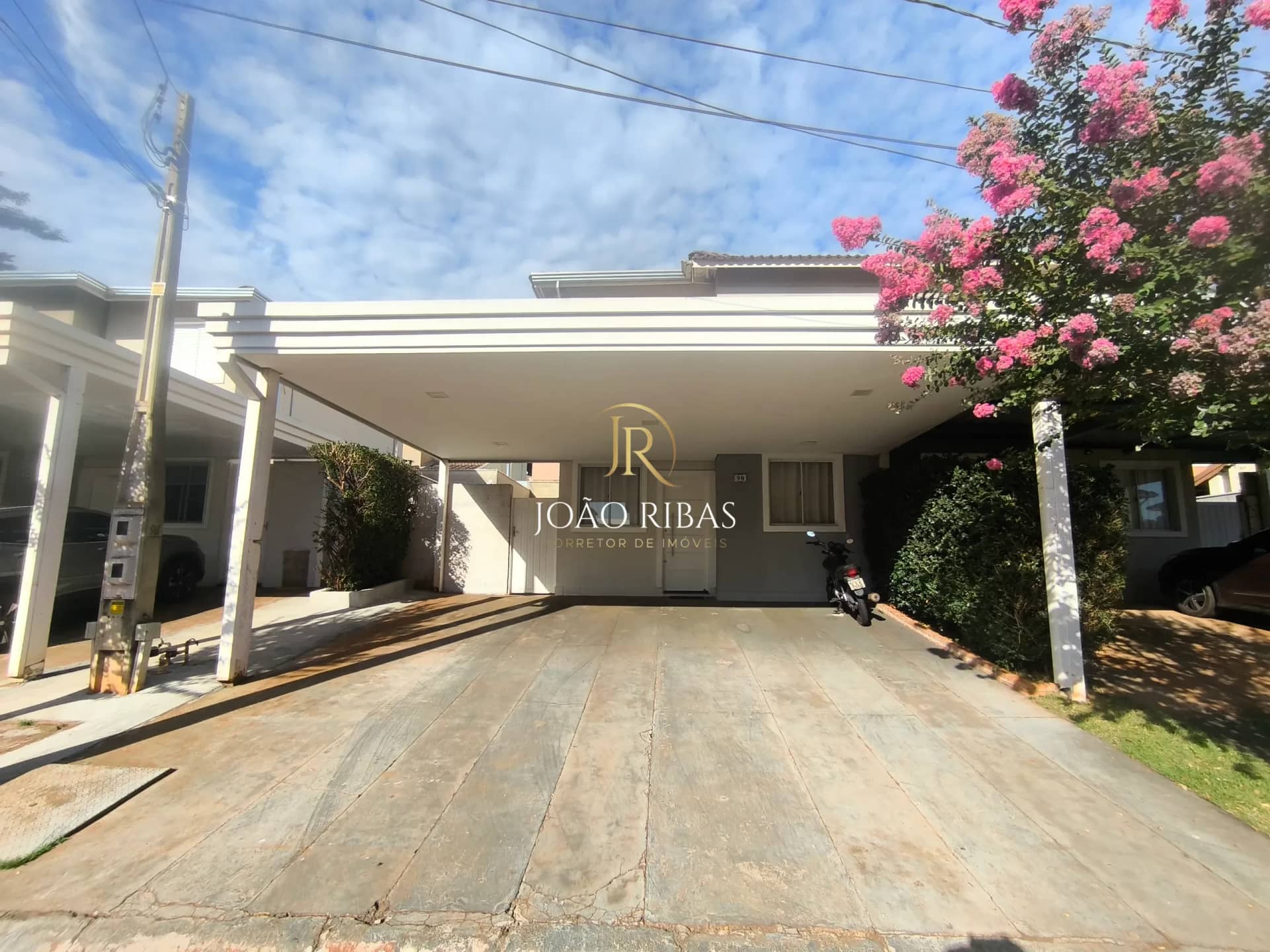 Casa à Venda no Condomínio Evidence | 3 Quartos | 1 Suíte | 142 m²